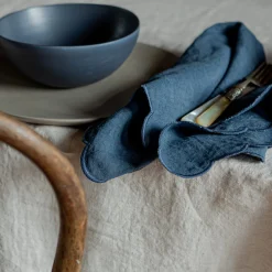 Set di 4 tovaglioli smerlati blu