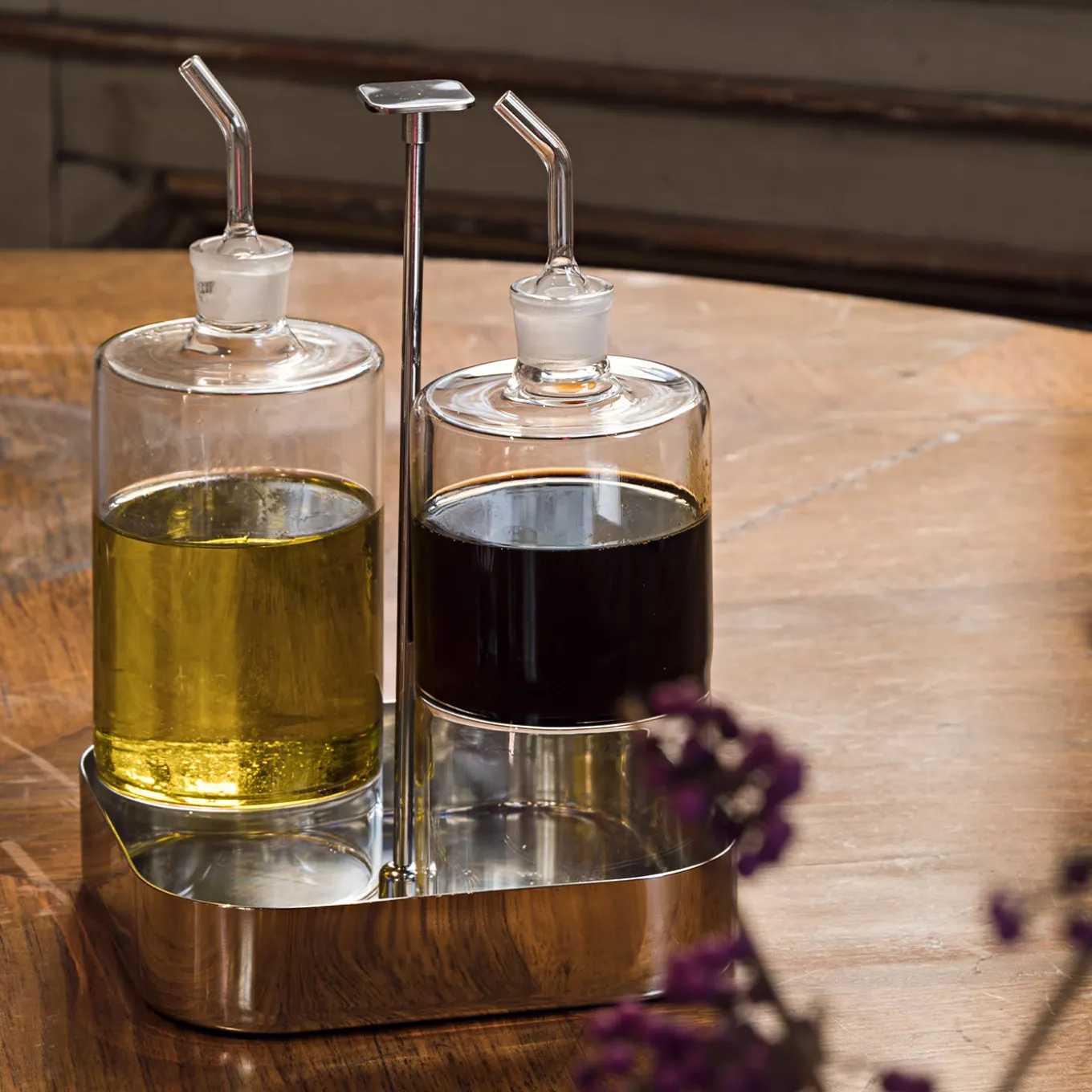 Set di bottiglie di vetro per olio e aceto Stile