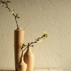 Set di bottiglie scultoree in legno #2