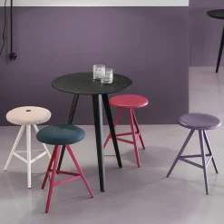 Sgabello Aky Pink #2 di Emilio Nanni