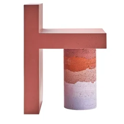 Sgabello Alberoni rosso di Patricia Urquiola