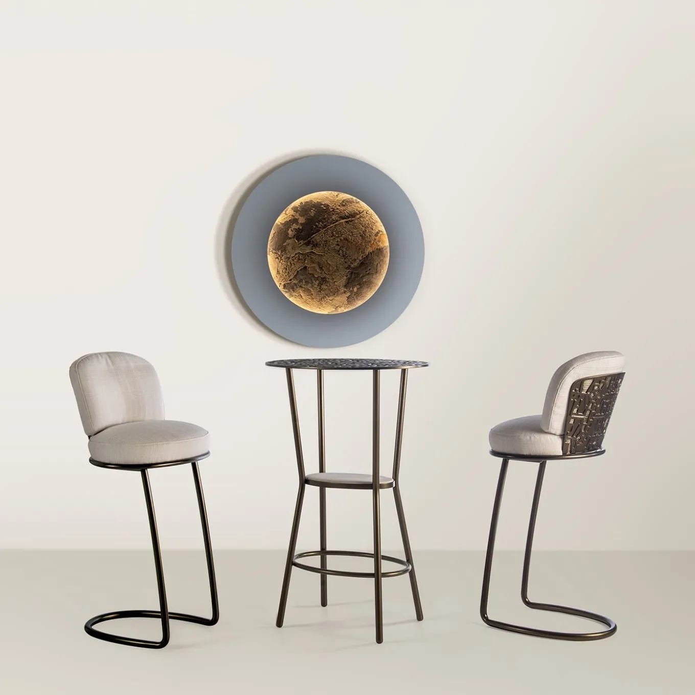 Sgabello bianco anni '70