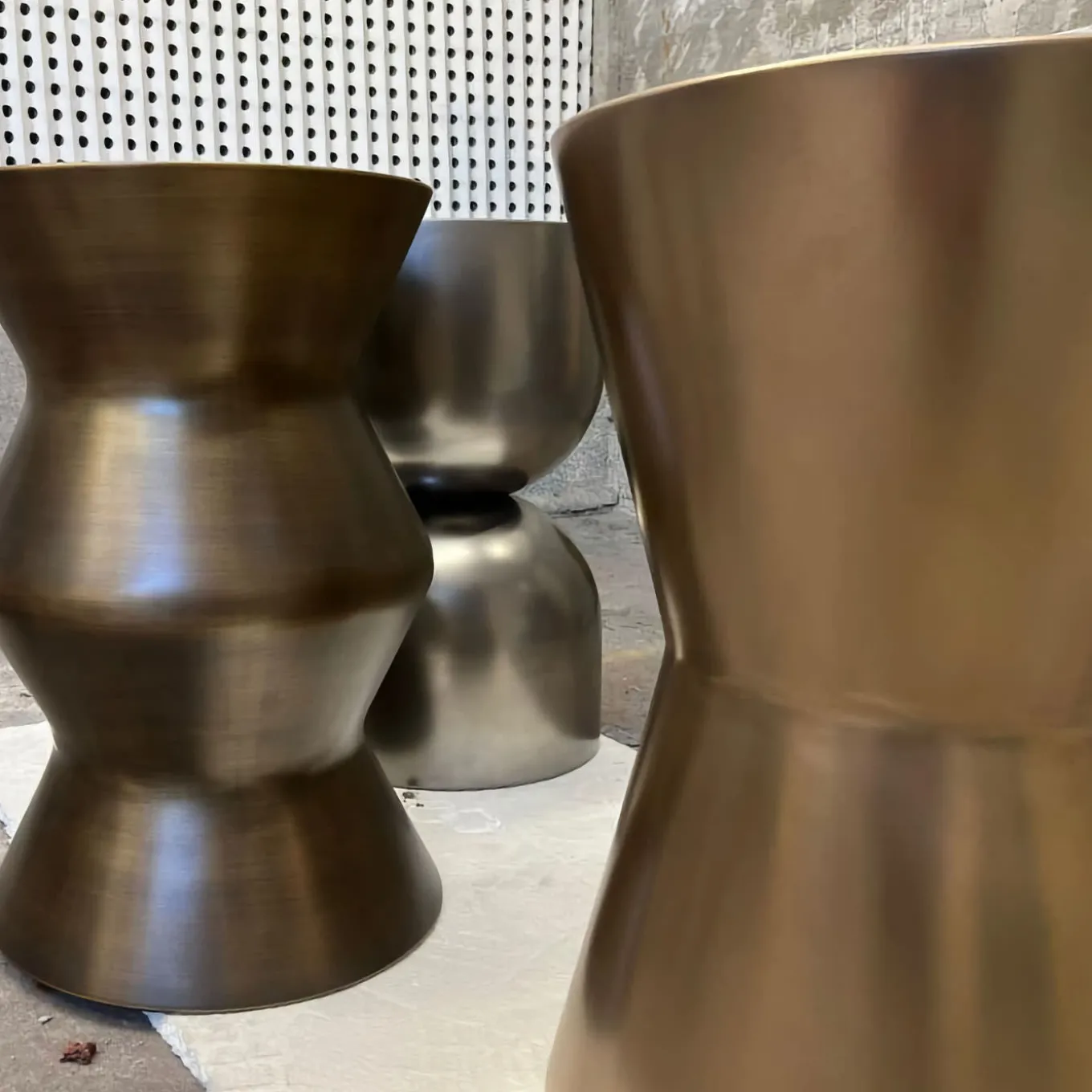 Sgabello Chess in Legno con Finitura Argento