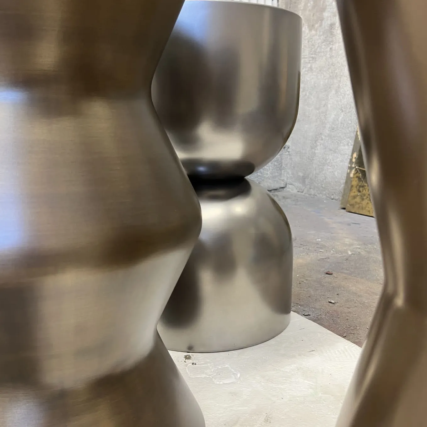 Sgabello Chess in Legno con Finitura Argento