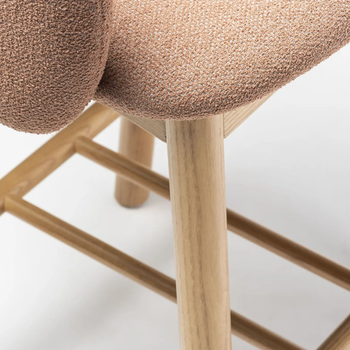 Sgabello da bar Bel SG-65 di Pablo Regano