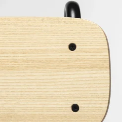 Sgabello da bar Lena Sg-65 nero e frassino naturale di Designerd