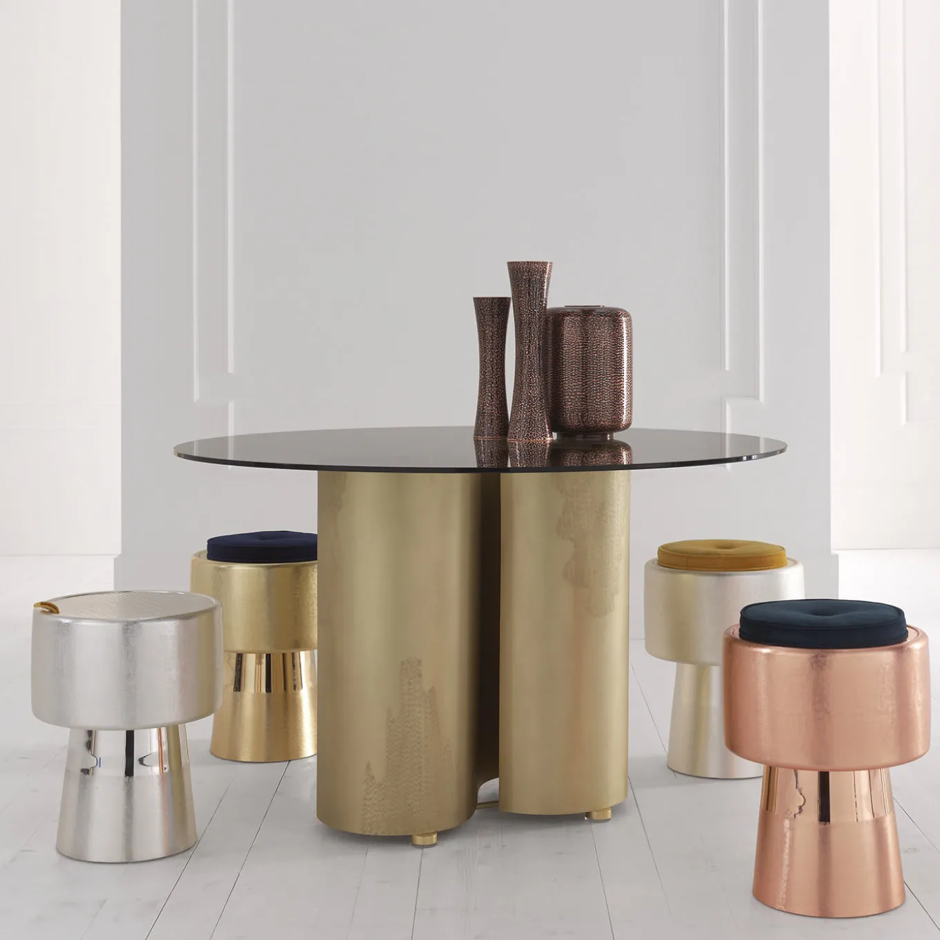 Sgabello Tappo in bronzo di NOOII