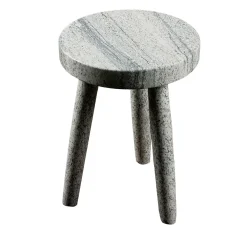 Sgabello Verona di Bozarthfornell Architects