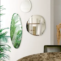 Specchio da parete in pietra #1 di Norberto Delfinetti