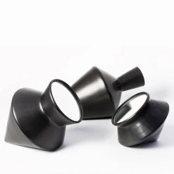 Specchio da tavolo Nero 30 bucchero di Studio Lievito e Maddalena Vantaggi