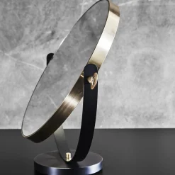 Specchio Ilario di Federica Biasi