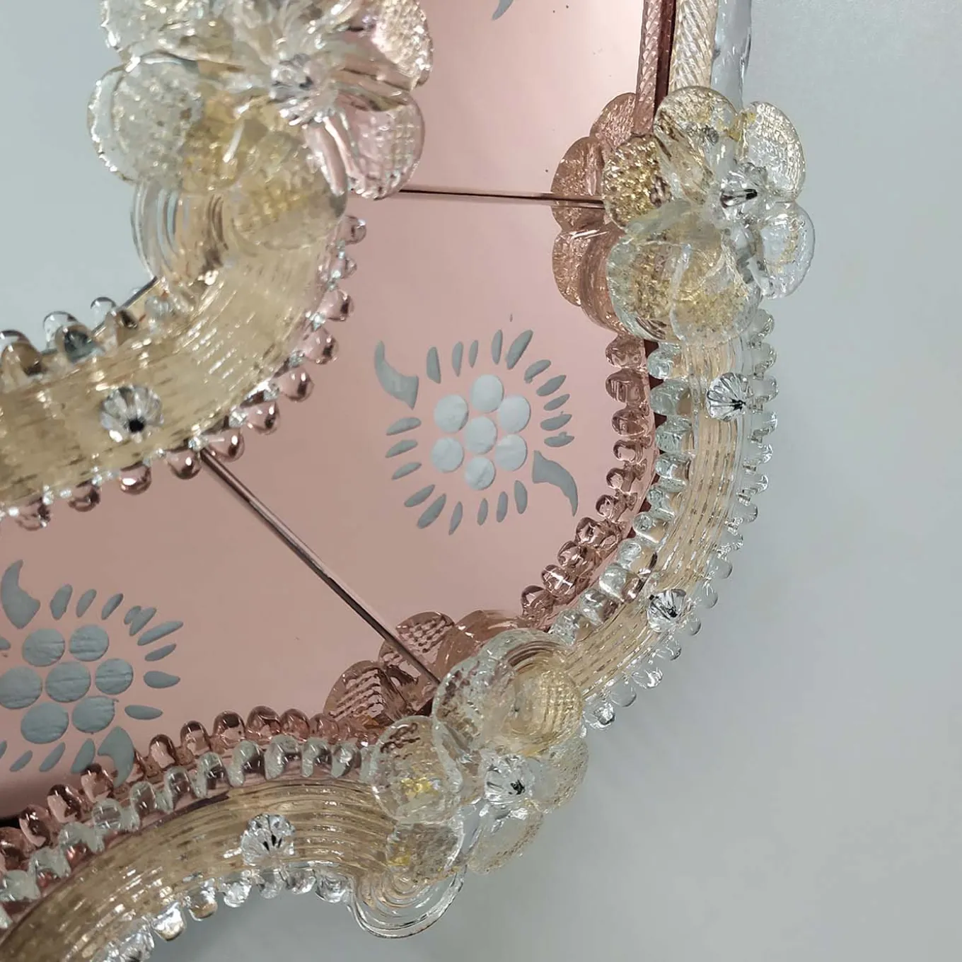 Specchio in vetro di Murano Navagero