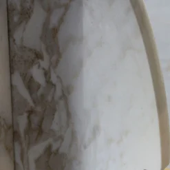 SST023 Tavolino rotondo in marmo Calacatta Oro