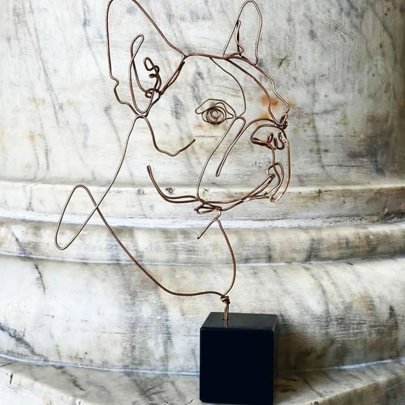 Statuetta in bronzo di cane toro francese