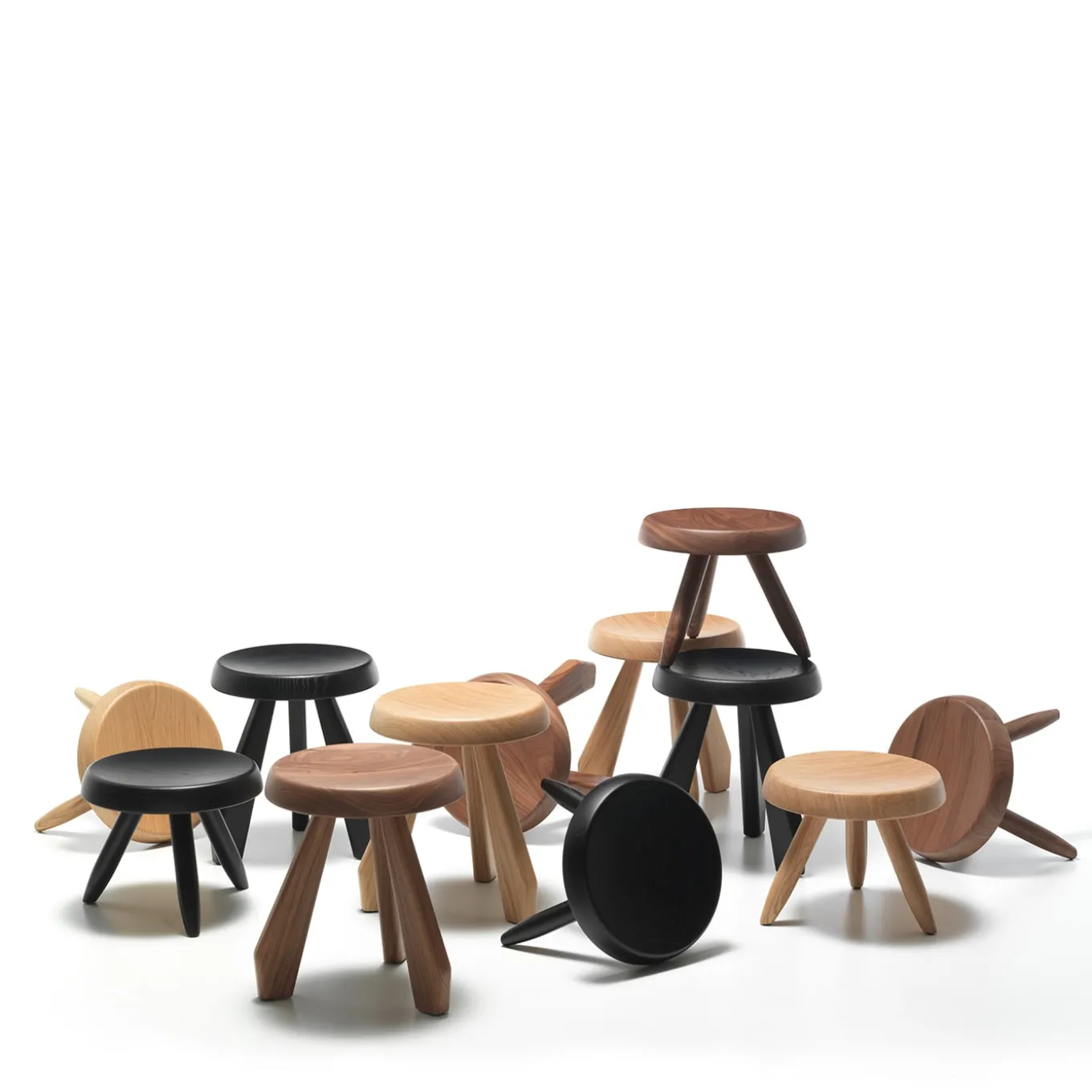 Tabouret Méribel di Charlotte Perriand