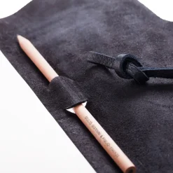 Taccuino in pizzo di pelle nera