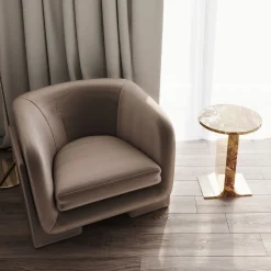 Tavolino Hani in marmo arancione con struttura metallica in finitura oro