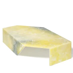 Tavolino Origami Mimosa di Patricia Urquiola