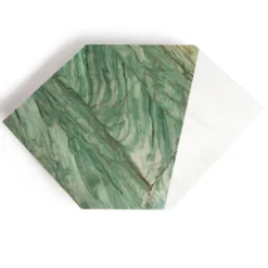 Tavolino Origami verde di Patricia Urquiola