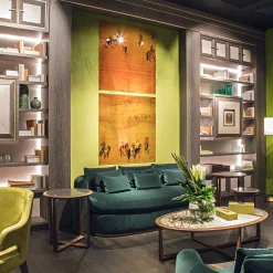 Tavolino ovale Triangolo di Ivano Colombo