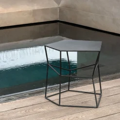 Tavolino piccolo in ferro colore Liquirizia