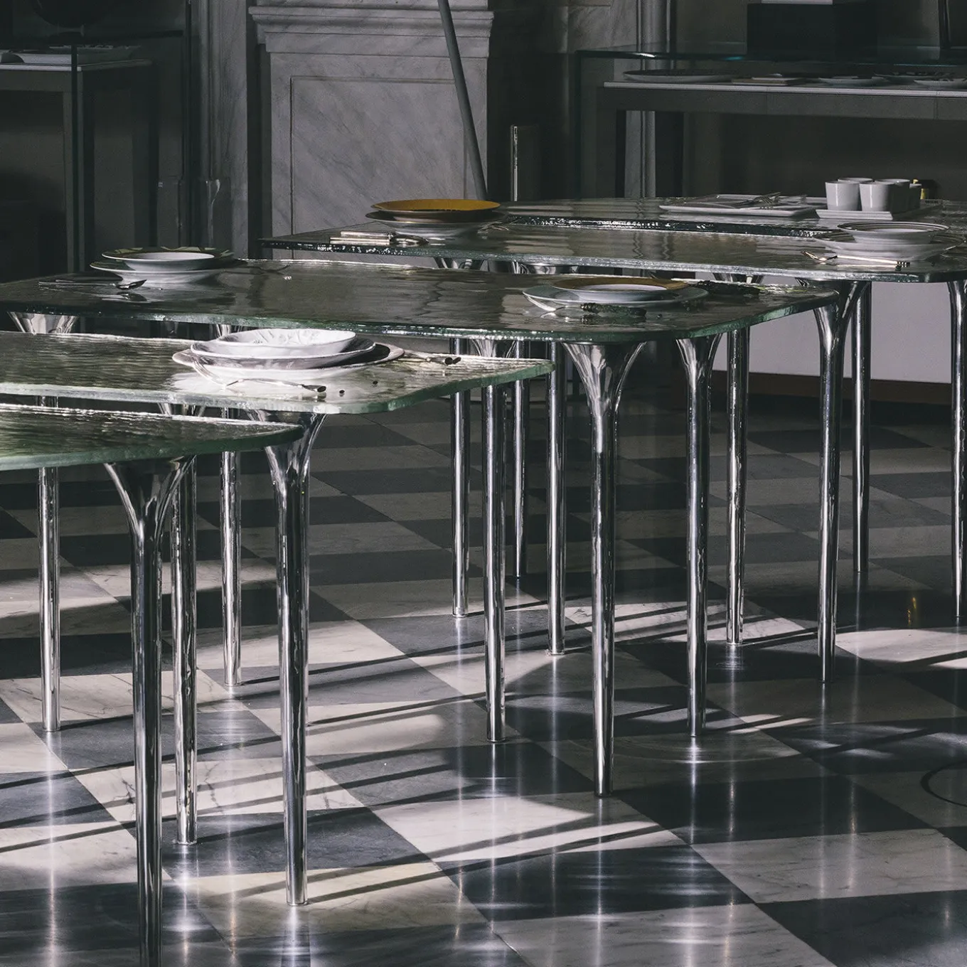 Tavolo alto di Massimiliano Locatelli-CLS Architetti