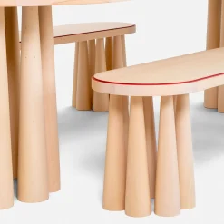 Tavolo da pranzo Bogdan in legno di tiglio