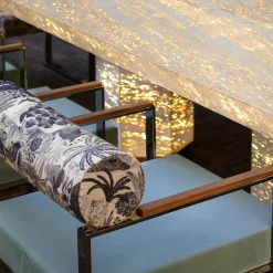 Tavolo da pranzo esagonale retroilluminato Eternal in marmo travertino di Bebo & Angel