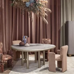 Tavolo da pranzo in metallo intarsiato con gocce d'argento e legno grigio