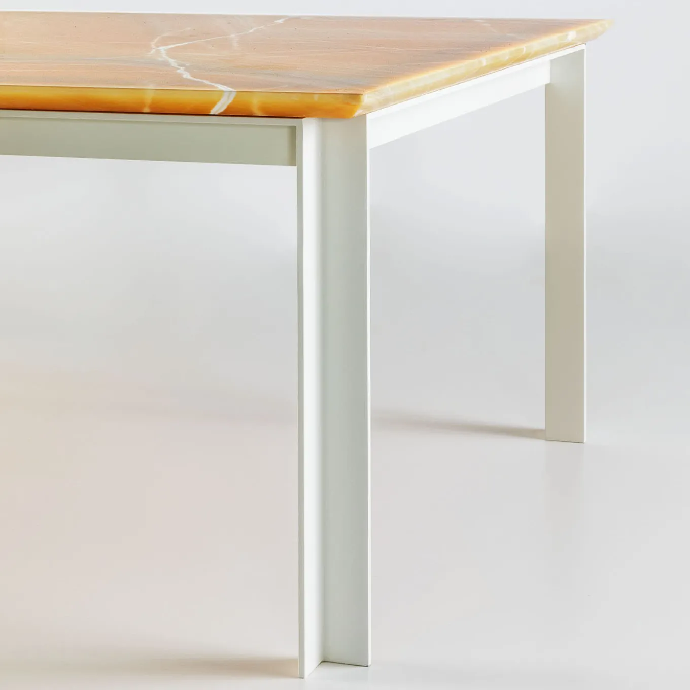 Tavolo Onice #2 di Maria Adele Savioli