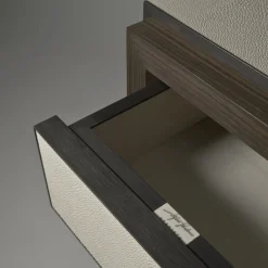 Tavolo piccolo decorato