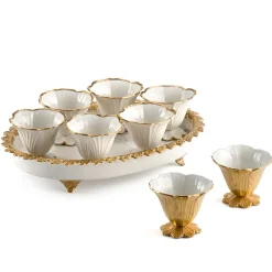 Tazza con fiore d'oro