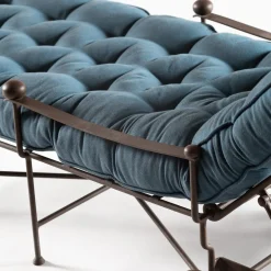 The Classic Garden Blue Chaise Longue