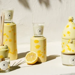 Totem crema e giallo con candela profumata Agrumeto