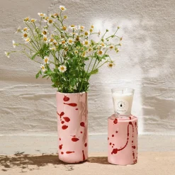 Totem rosa e borgogna con candela profumata Fragranza Blotch Rose