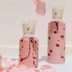Totem rosa e borgogna con candela profumata Fragranza Blotch Rose