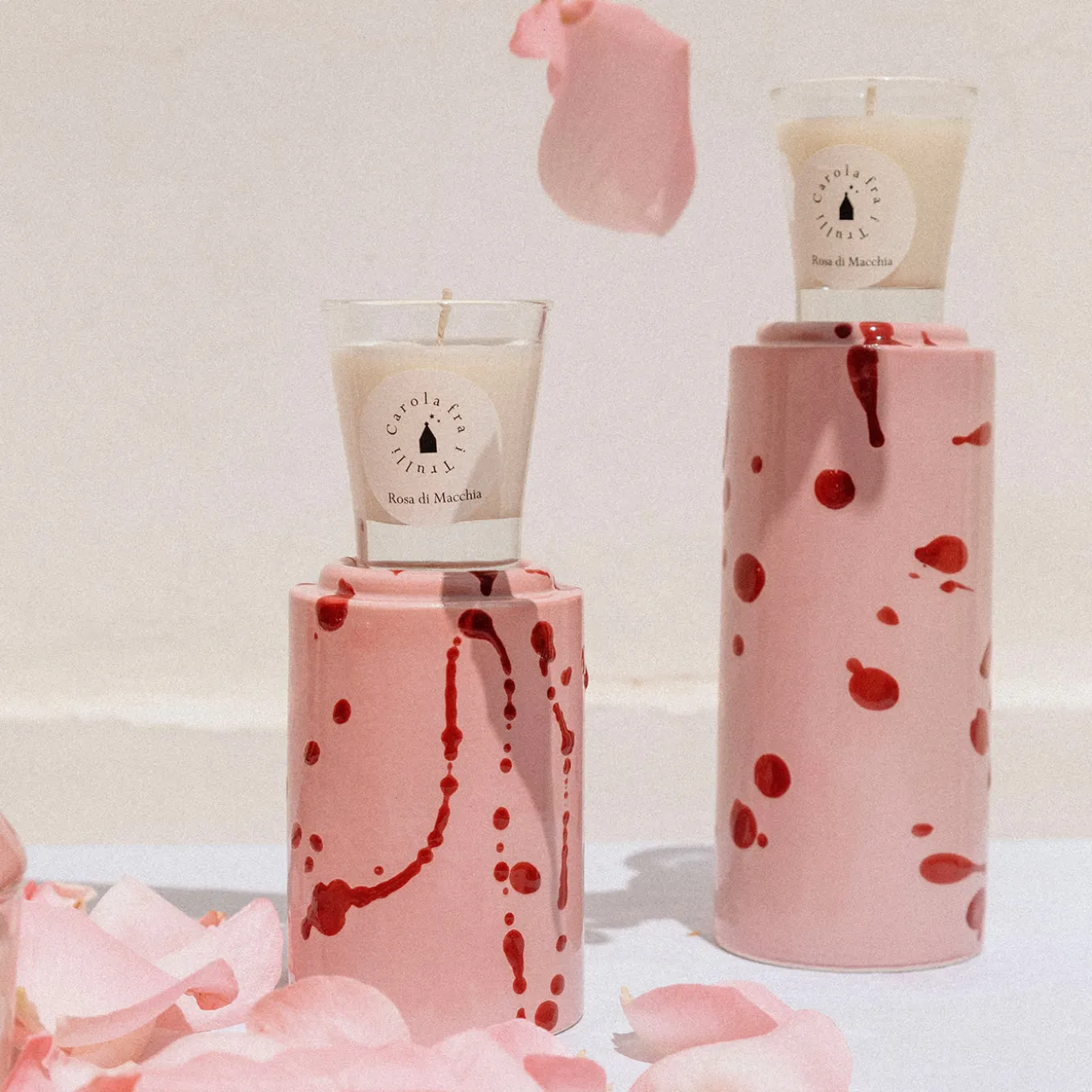 Totem rosa e borgogna con candela profumata Fragranza Blotch Rose