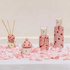 Totem rosa e borgogna con candela profumata Fragranza Blotch Rose