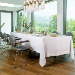 Tovaglia bianca ricamata Decoro