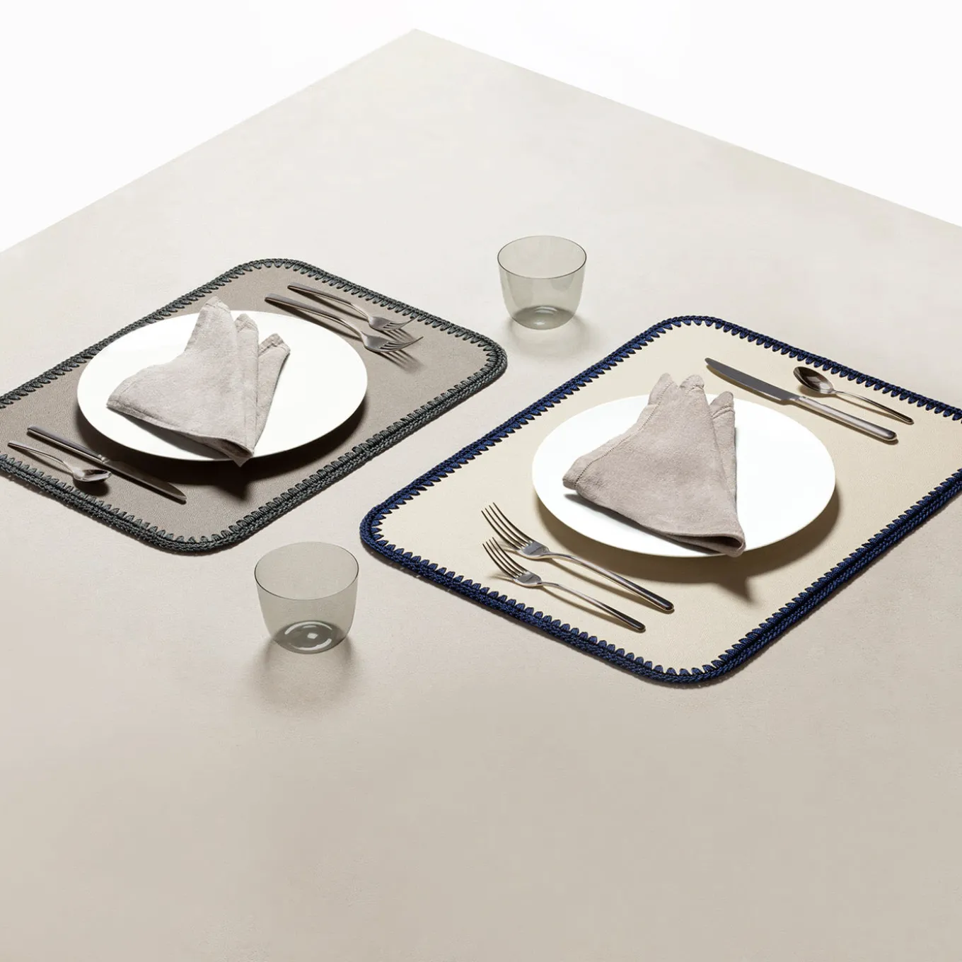 Tovagliette Rochelle in pelle e uncinetto rettangolari - Bianco e blu