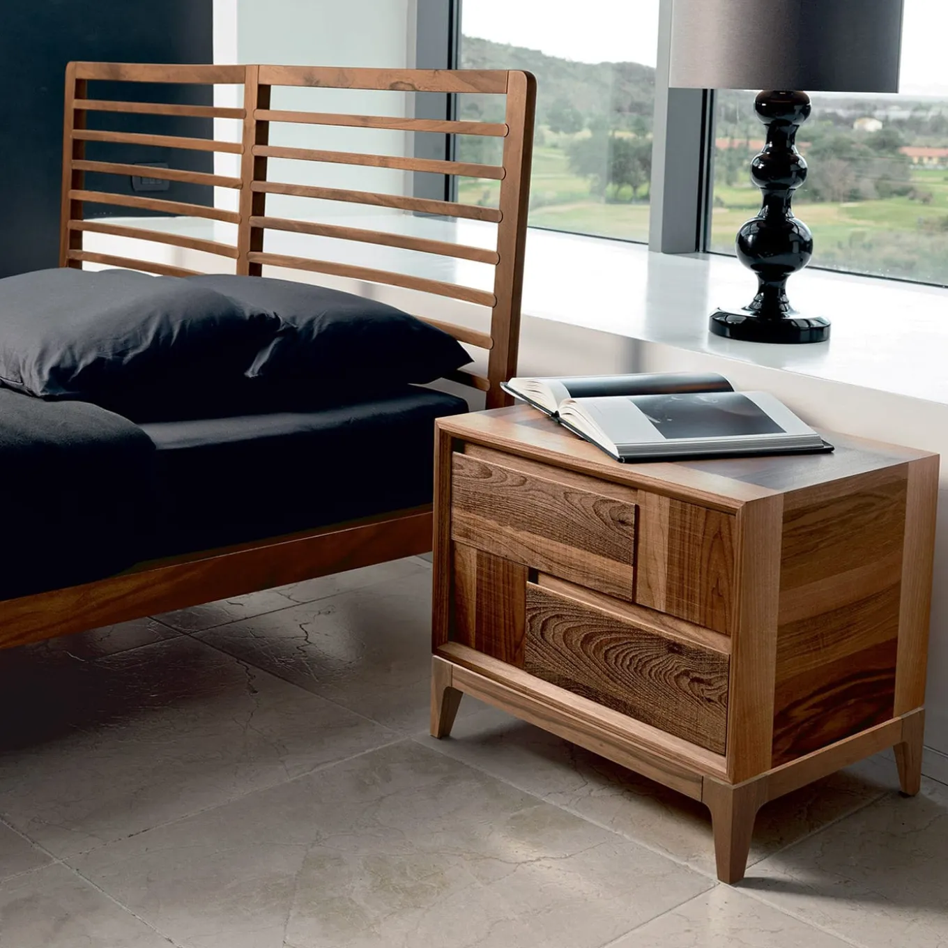 Trama e ordito Comodino #1