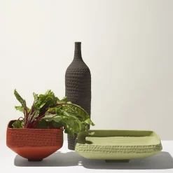 Vaso Battuti Brown Slim-Neck di Andrea Anastasio