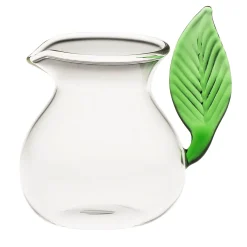 Vaso da latte a foglia verde