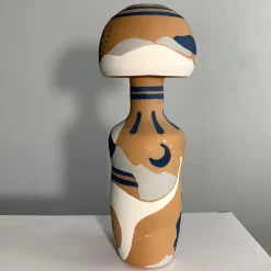 Vaso Decorativo U2 con Motivo Astratto in Terracotta