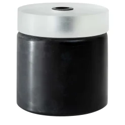 Vaso di vetro cilindrico medio in bianco e nero