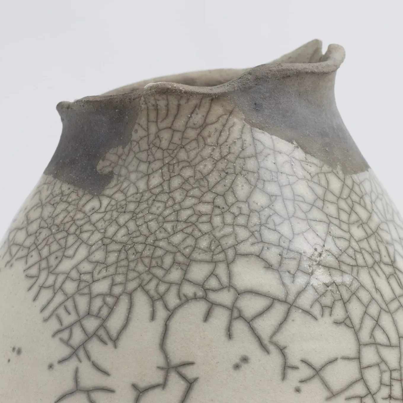 Vaso grigio Impermanenza