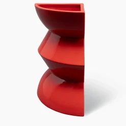 Vaso in ceramica rosso Curve #4 di Zaven