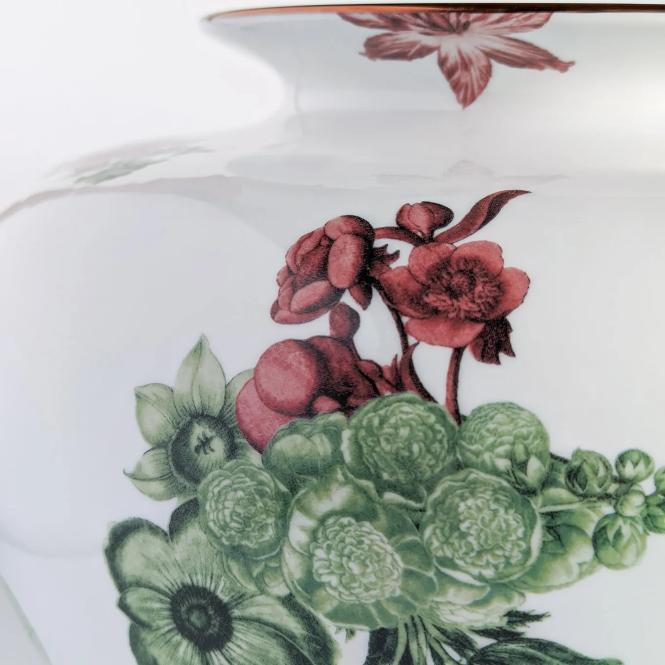 Vaso in porcellana Anfora con fiori verdi e rossi H24Cm