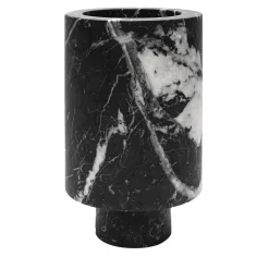 Vaso Inside Out Black Marquina di Karen Chekerdjian