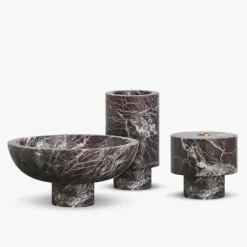 Vaso Inside Out Red Levanto di Karen Chekerdjian